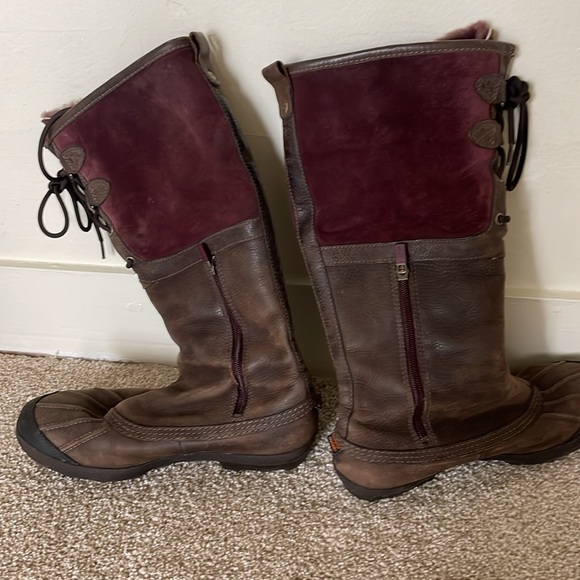 UGG Women’s size 10 snow boots (suede and leather) - Picture 2 of 12